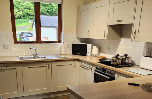 Backbarrow Cottage | Cottage - Sleeps 6 - Pet Friendly