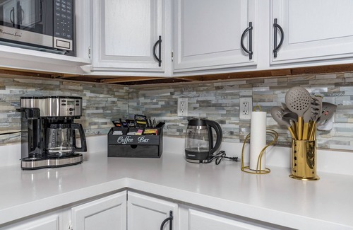 Zion Cottage | Cottingham Cottage – Peaceful Family Retreat Near Great Lakes Naval Base