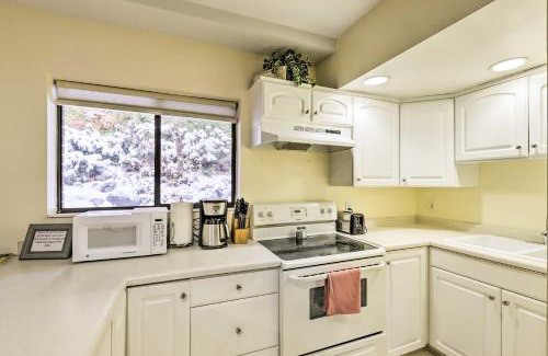 Cottonwood Heights House | Cottonwood Heights Home with Deck!