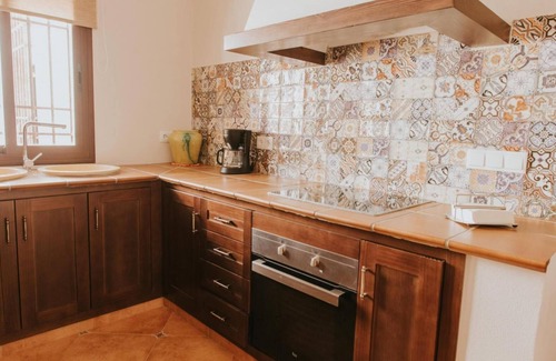 La Puebla de los Infantes House | Country House 'Casa Rural Leal' with Private Pool, Wi-Fi and Air Conditioning
