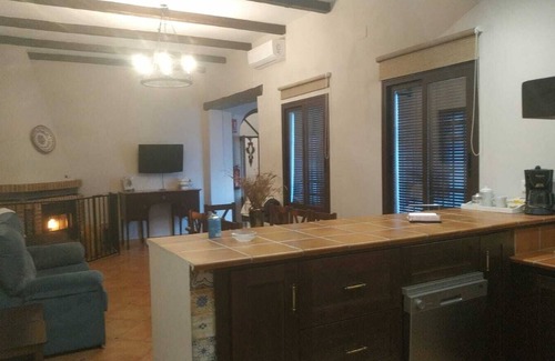 La Puebla de los Infantes House | Country House 'Casa Rural Leal' with Private Pool, Wi-Fi and Air Conditioning