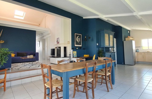 Guiche House | COUNTRY-BASQUE: House for 6 with 3 bathrooms and private services