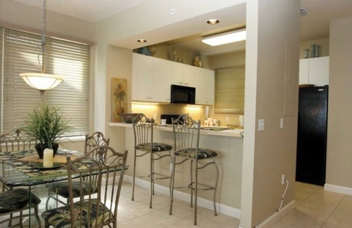 Whitney Beach House | Country Club Long Boat Key Beach Villa 2B 3BA Pool