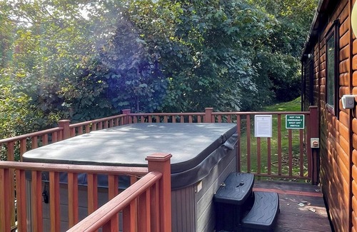 Tintagel House | Country Holiday Home Platinum Four Spa