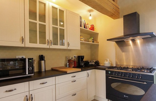 Auriac House | Country House near Monts de Cantal Ski Slopes