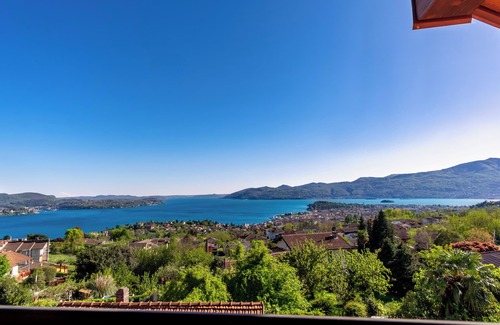 Arizzano House | Country House