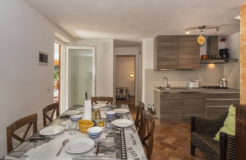 Camaiore House | Country house in the Tuscan hills with private pool