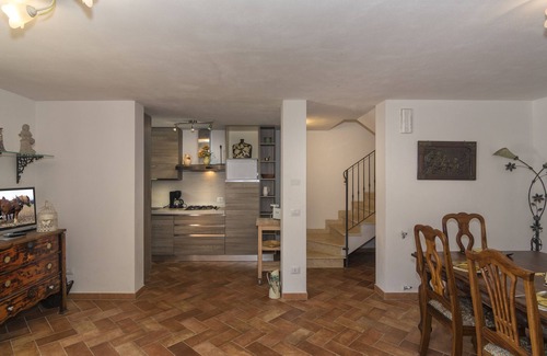 Camaiore House | Country house in the Tuscan hills with private pool