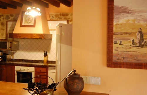 Pruneda House | Country House 'La Espinera' with Mountain View, Private Terrace and Wi-Fi