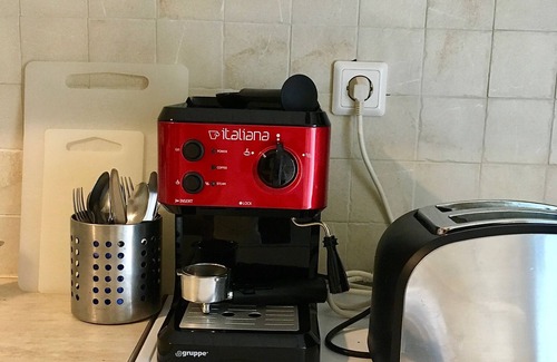 Mixorrouma House | Country house near SPILI with peaceful garden, orange trees and jacuzzi