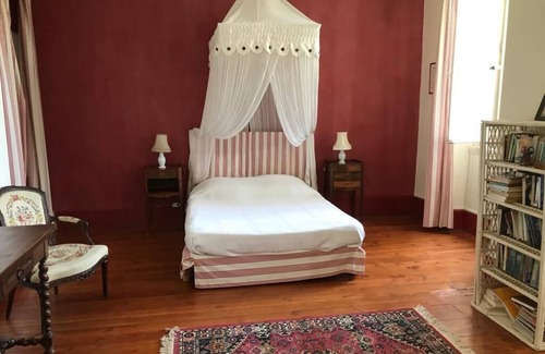 Marsac House | Country house with swimming pool: 8 bedrooms sleeps 16