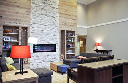 Pottsville Hotel | Country Inn & Suites by Radisson, Frackville (Pottsville), PA