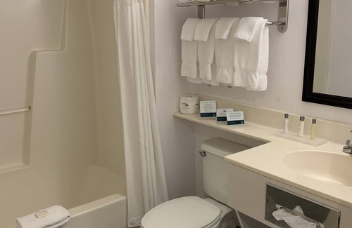 Dodds Addition Hotel | Country Inn & Suites by Radisson Rehoboth Beach - Dewey