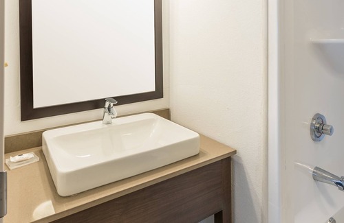 Cookeville Hotel | Country Inn & Suites by Radisson, Cookeville, TN