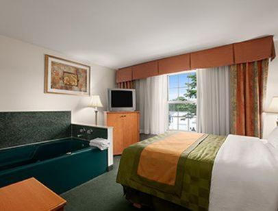 Grandville Hotel | Country Inn & Suites by Radisson, Grandville-Grand Rapids West, MI