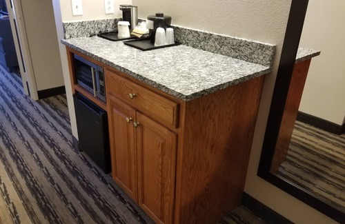 Nashville Hotel | Country Inn & Suites by Radisson, Nashville Airport East, TN