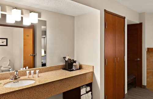 Jonesborough Hotel | Country Inn & Suites by Radisson, Jonesborough-Johnson City West, TN