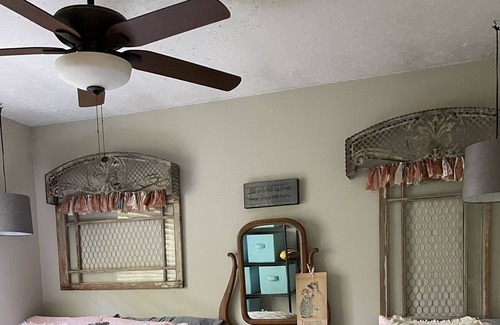 Dinuba House | Country living at it’s finest! Private, open floor plan, well decorated home.