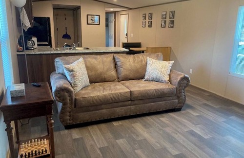 Parks House | Country living in 2 bedroom mobile home surrounded by ponds, woods, wildlife