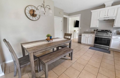 Grand Bay House | Country Living with Fishing Lake and Bright Stars!