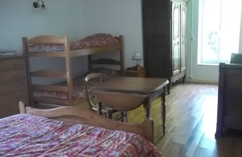 Lannepax Bed & Breakfast | Country room in a traditional Gascon house