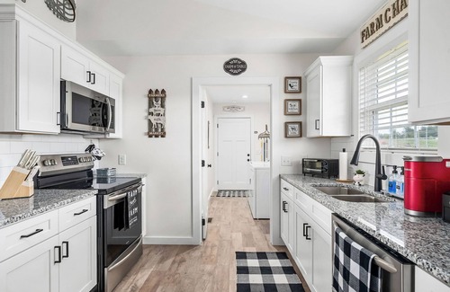Sparta House | Country Stay near Burgess Falls!