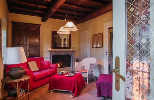 Terruggia Villa | Country Villa Il Roseto - D&C Certified