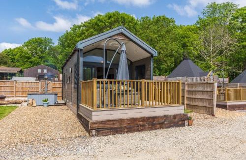 West Malling Other | Countryside lodges at WOODS MEADOW, One with hot tub, All sleep 5 or 6 and have Wifi, En suite, Kitchenette, Fire Pits, Children's Play Area, Tennis, Surrounded by Nature - your peaceful family retreat nr Brands Hatch Kent!