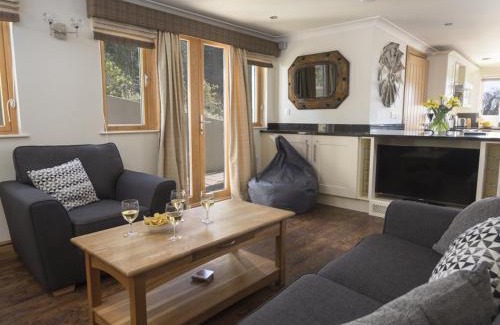 Bugford House | Court Lodge, Hillfield Village
