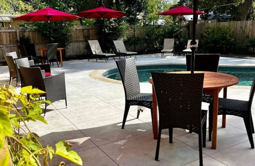 Smithville Apartment | Court Yard Studio Smithville