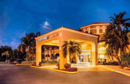 Survey Creek Hotel | Courtyard by Marriott Fort Lauderdale North/Cypress Creek