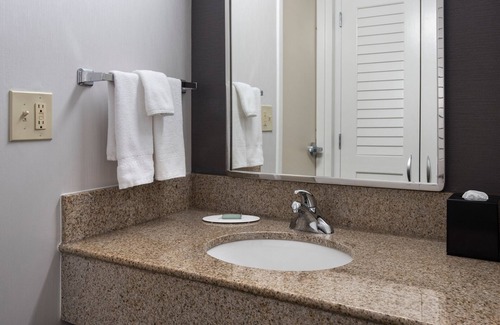 Hunt Valley Hotel | Courtyard by Marriott Baltimore Hunt Valley