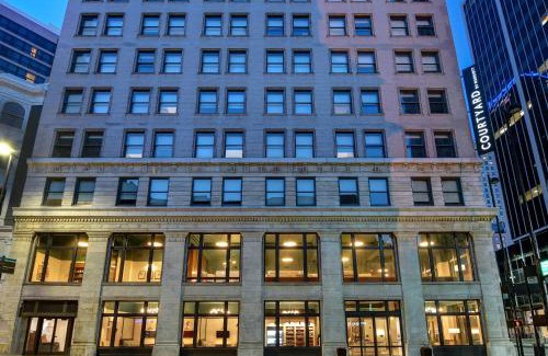 Central Business District Hotel | Courtyard by Marriott Cincinnati Downtown