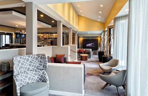 Blue Ash Hotel | Courtyard by Marriott Cincinnati Blue Ash