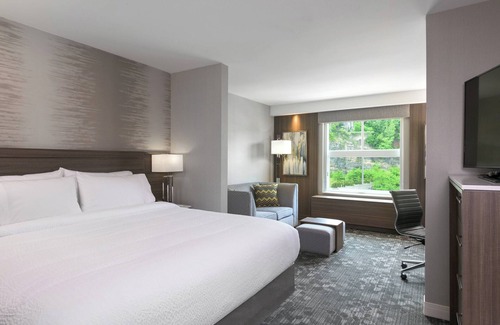 Edgewater Hotel | Courtyard by Marriott Edgewater NYC Area