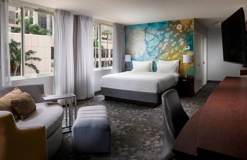 Downtown Hotel | Courtyard by Marriott Miami Dadeland