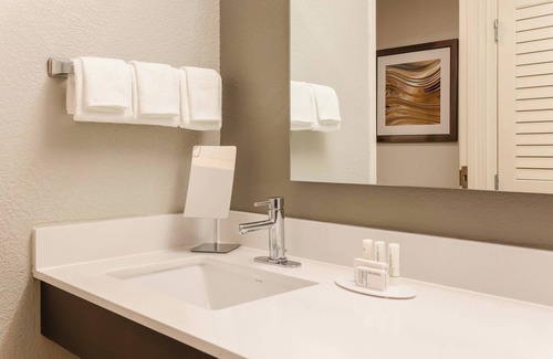 Monroe Hotel | Courtyard by Marriott Monroe Airport