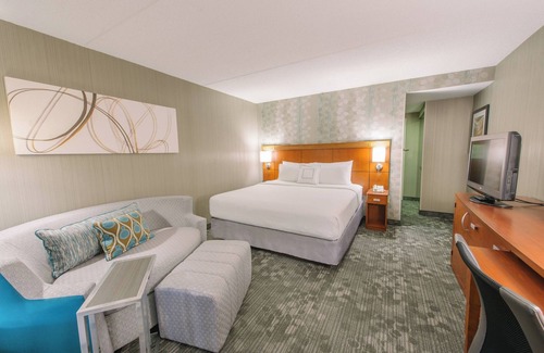 Nashua Hotel | Courtyard by Marriott Nashua