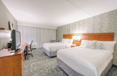Nashua Hotel | Courtyard by Marriott Nashua