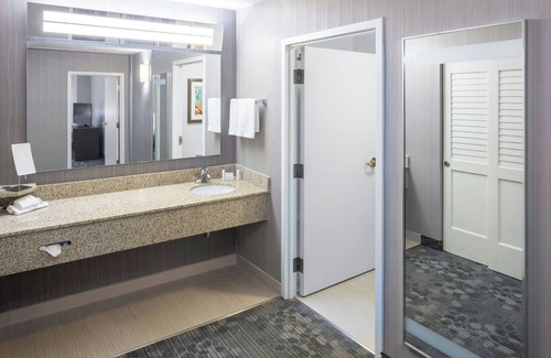 Downtown Omaha Hotel | Courtyard by Marriott Omaha Downtown