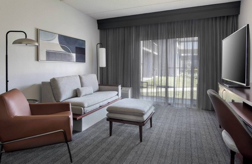 Poughkeepsie Hotel | Courtyard by Marriott Poughkeepsie