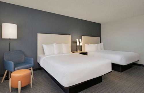 Southport Hotel | Courtyard by Marriott Indianapolis South