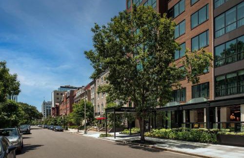 Dupont Circle Hotel | Courtyard by Marriott Washington, DC Dupont Circle