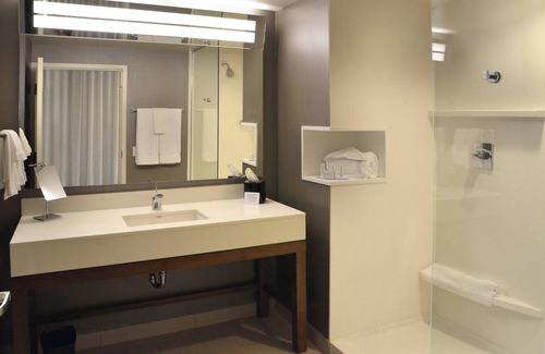 Canfield Hotel | Courtyard by Marriott Youngstown Canfield