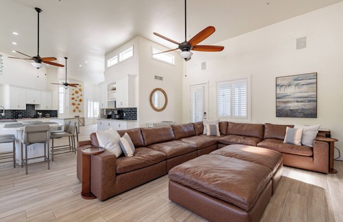 La Tierra Estates House | Cove Mansion, 8BR 7 Full Baths. 18 adult beds. POOL, BBQ, GAME ROOM, VOLLEYBALL