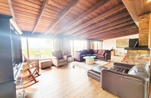 Valle de Guadalupe Cabin | Cozy Cabin with Fireplace and Terrace with Panoramic View of Valle de Guadalupe