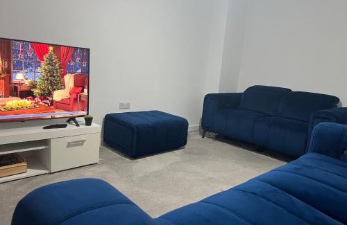 Newark upon Trent Bed & Breakfast | Cozie Zone & Brekkie Hucknall, Nottingham