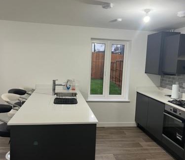 Newark upon Trent Bed & Breakfast | Cozie Zone & Brekkie Hucknall, Nottingham