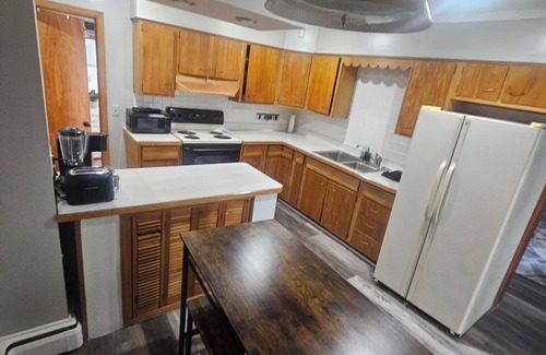 Sandusky Apartment | Cozy 1-bedroom apartment with WiFi, AC in welcoming Sandusky
