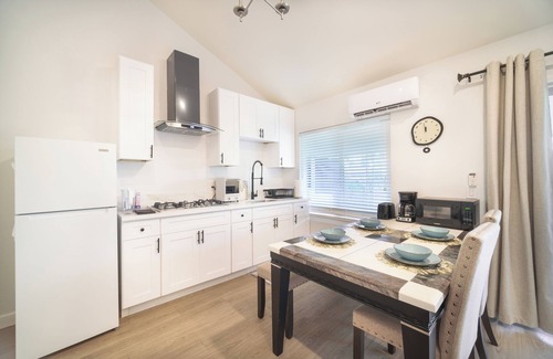 Walnut House | Cozy 1-bedroom house in tranquil Walnut with AC